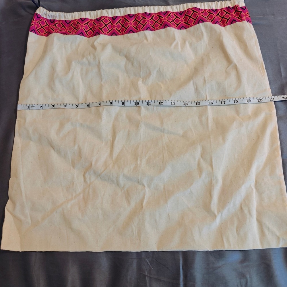 Tory Burch Canvas‎ Drawstring Pouch Bag Pink Geometric Trim Logo Charm